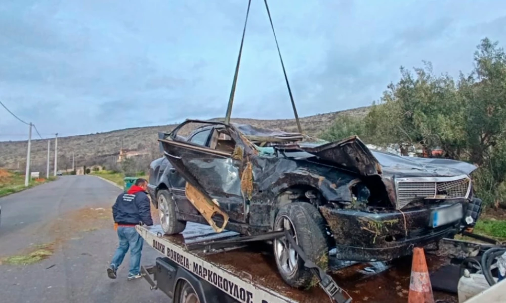 Σοκαριστικό βίντεο από το τροχαίο στη Φυλή – Έκκληση για πληροφορίες από τον πατέρα της 18χρονης που ακρωτηριάστηκε (βίντεο)